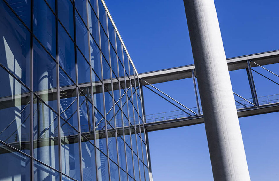 Paul Lobe Haus pillar, walkway, facade