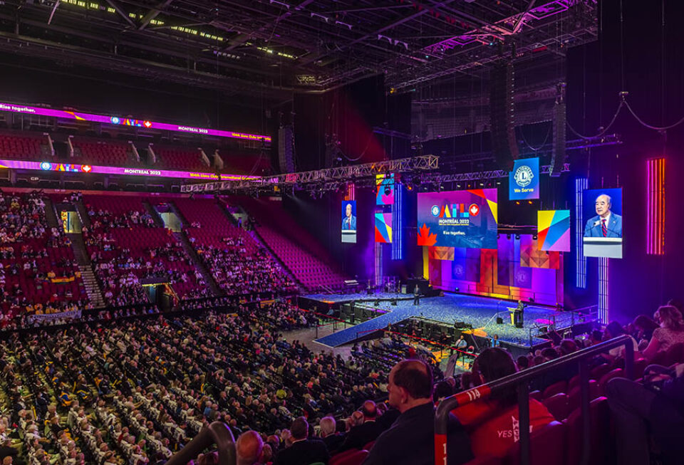 Side view of convention final day at Bell Centre, Montreal